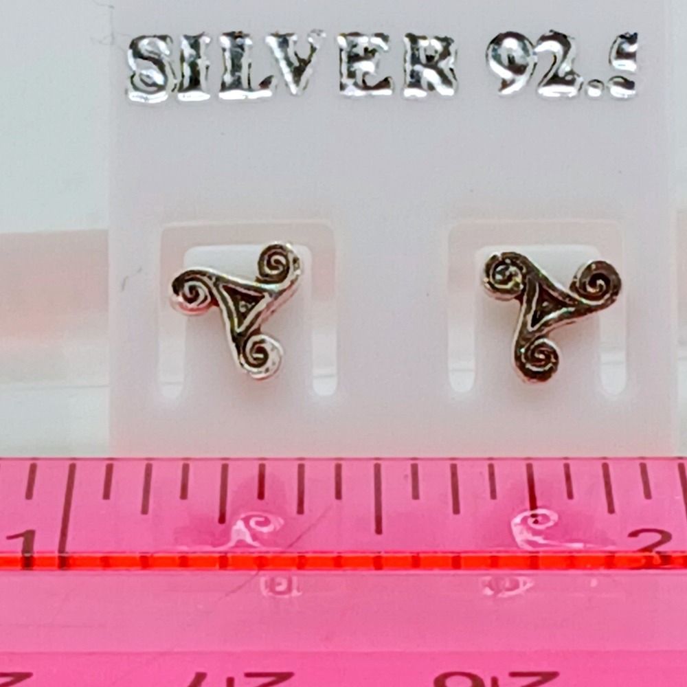 Sterling Silver Celtic Triskelion Stud Earrings Triple Spiral Triskele Vintage - Picture 5 of 16